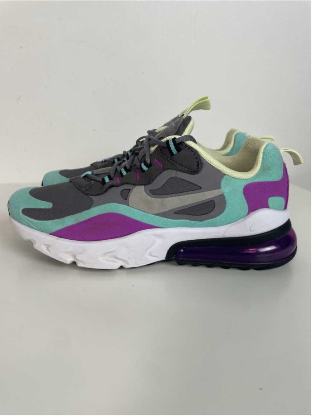 Nike Air Max 270 React Sneakers Size 4.5Y Gunsmoke Aurora Violet BQ0103-007